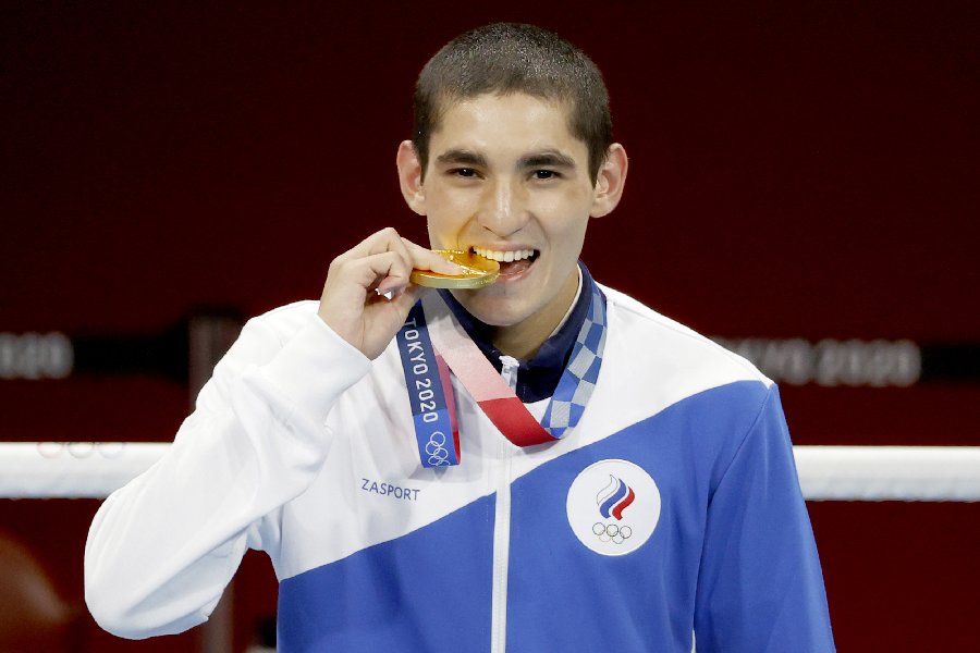 Олимпийский чемпион по боксу пригласил Путина на совместную тренировку