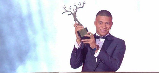 Мбаппе признали лучшим молодым футболистом мира