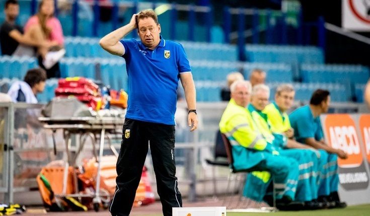 «Витесс» уступил одному из аутсайдеров Голландии. Слуцкий побеждал почти месяц назад «Витесс» уступил одному из аутсайдеров Голландии. Слуцкий побеждал почти месяц назад