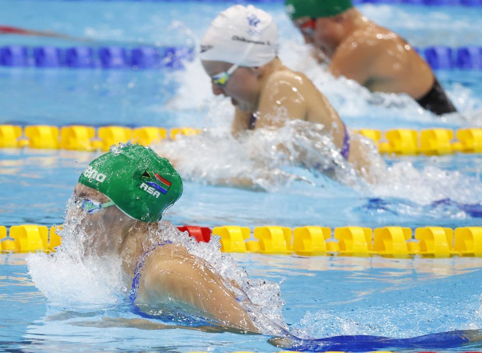 Российская пловчиха Чикунова побила мировой рекорд по плаванию на 200 метров