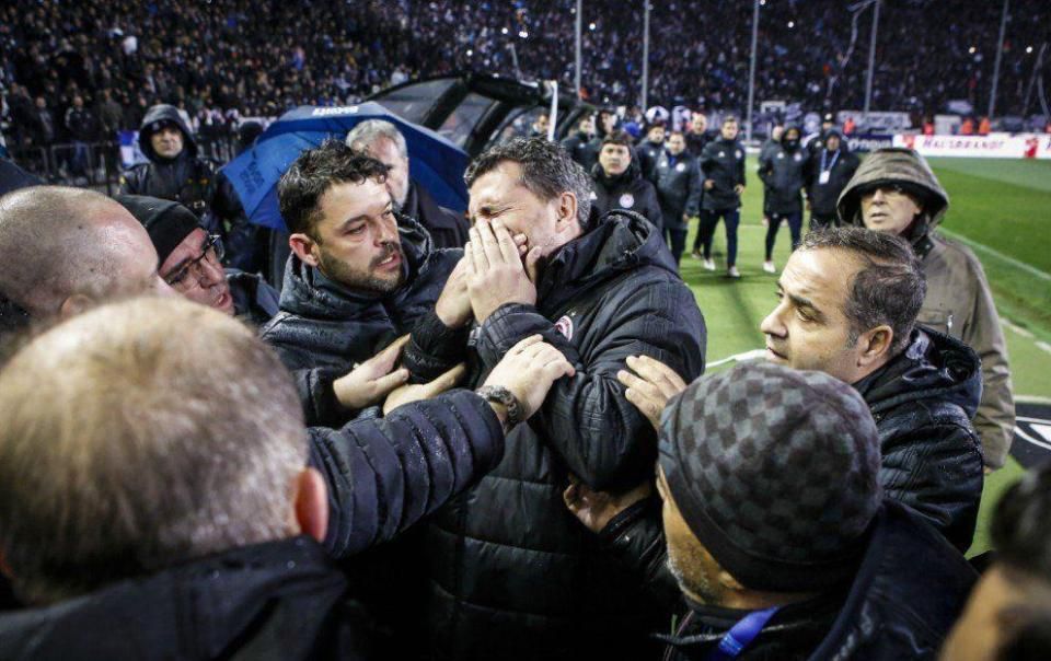 Команда Луческу, Мака и Маурисио лишится чемпионства из-за чужого тренера? Скандал в Греции (видео)