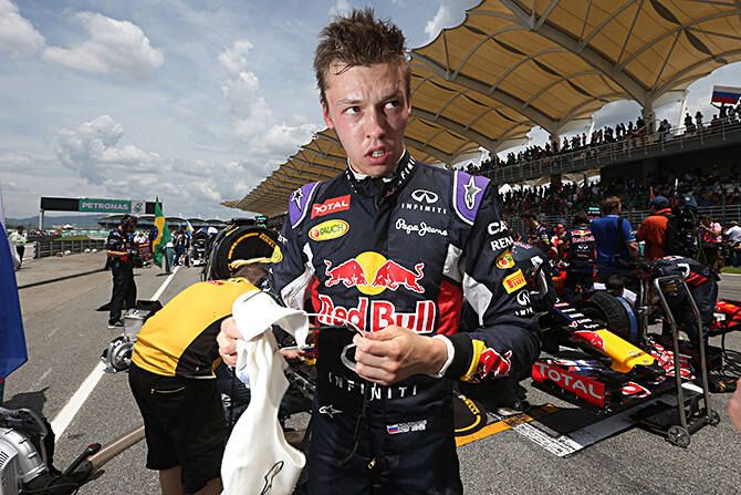 Квят может лишиться места в «Ред Булл» уже через неделю