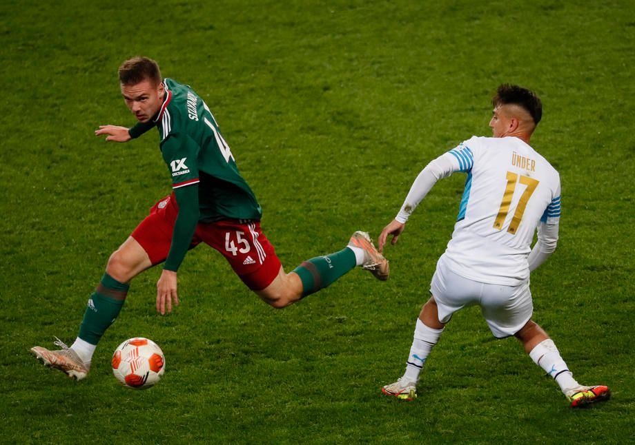 Вслед за Смоловым в «Динамо» может перейти еще один игрок «Локомотива» Вслед за Смоловым в «Динамо» может перейти еще один игрок «Локомотива»