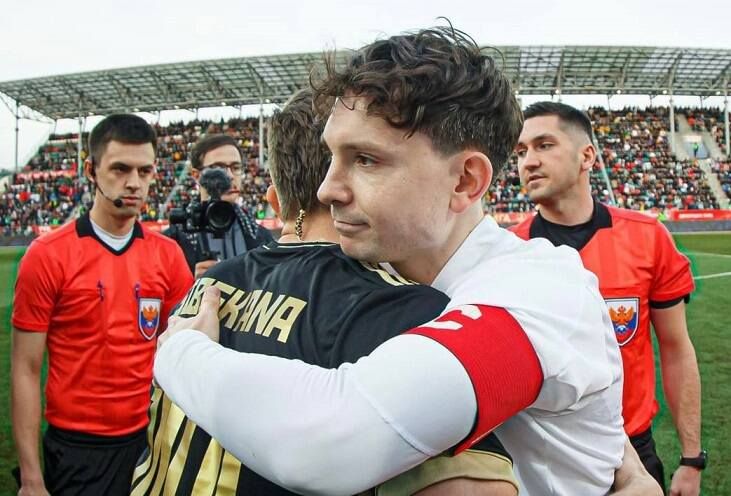 «2DROTS» или «Амкал»: кто сильнее?
