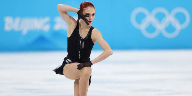 В Красноярске отменили мастер-класс Трусовой для юных фигуристов В Красноярске отменили мастер-класс Трусовой для юных фигуристов