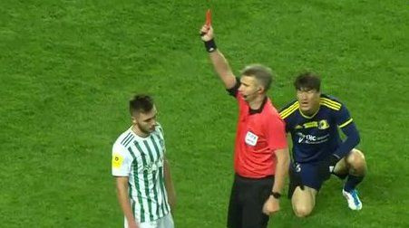 Кашшаи – о красной карточке Ненахову: Такие ситуации происходят раз-два в год Кашшаи – о красной карточке Ненахову: Такие ситуации происходят раз-два в год