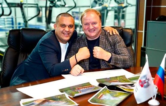 Российский бизнесмен Кремлев избирается главой мирового бокса, его поддержали Украина и Колумбия Российский бизнесмен Кремлев избирается главой мирового бокса, его поддержали Украина и Колумбия