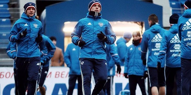 Отбивать удары Мораты будет именинник Лунев?