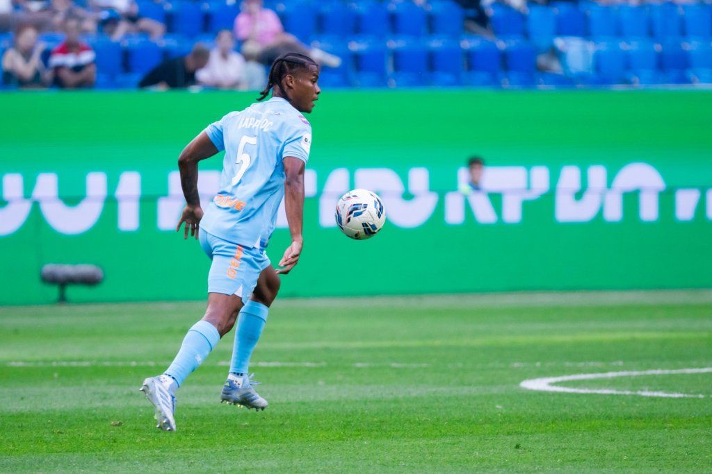 1375520_sPICT.jpg