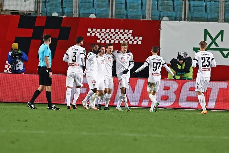 В «Химках» заявили об отсутствии долгов перед игроками