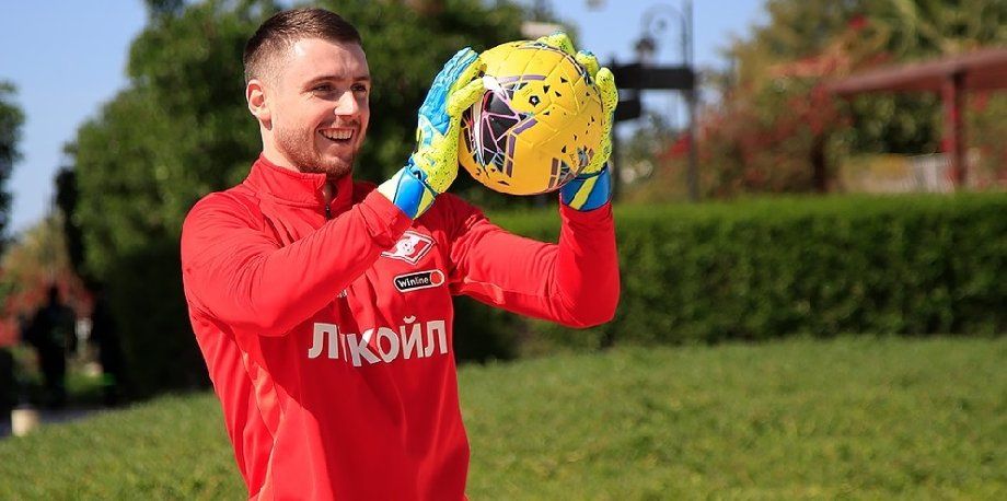 Голкипер «Спартака» Селихов вернулся к тренировкам 