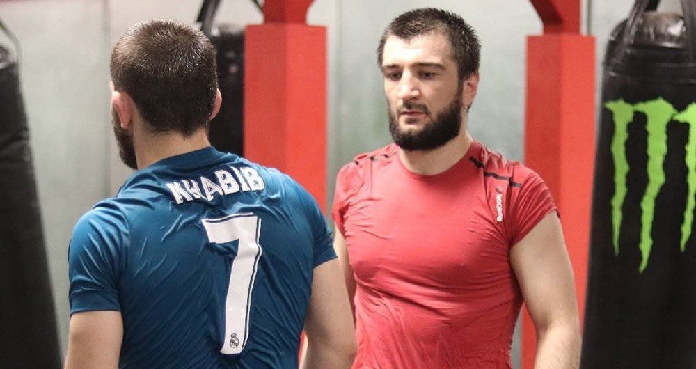 Брат Хабиба неудачно дебютировал в UFC