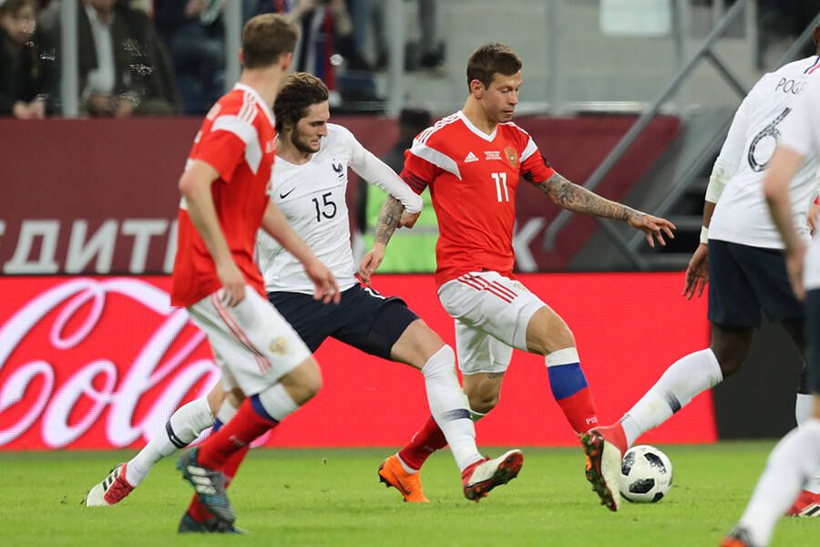 Федор Смолов: Бразилию чуть побаивались, а с Францией много получалось Федор Смолов: Бразилию чуть побаивались, а с Францией много получалось