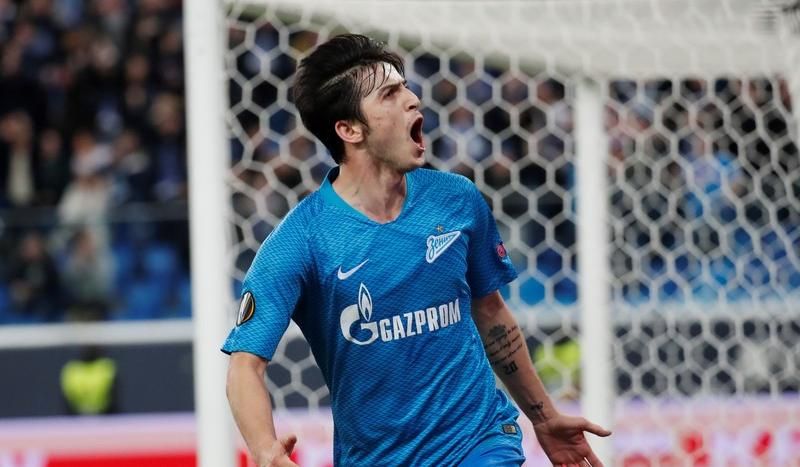 Азмун рассказал правду о слухах про перевод в «Зенит-2» Азмун рассказал правду о слухах про перевод в «Зенит-2»