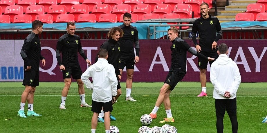 Сборная Чехии вместе с Кралом не вылетела вовремя на матч плей-офф Евро-2020