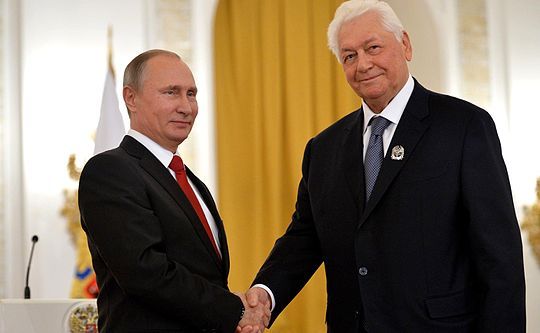 У «Анжи» появляются деньги. Экс глава региона пообещал фонду «Анжи Живи» половину своей зарплаты У «Анжи» появляются деньги. Экс глава региона пообещал фонду «Анжи Живи» половину своей зарплаты