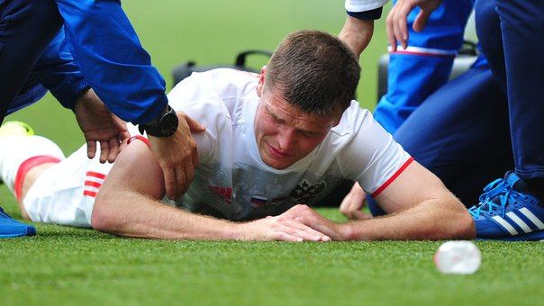 Официально: Денисов пропустит чемпионат Европы во Франции