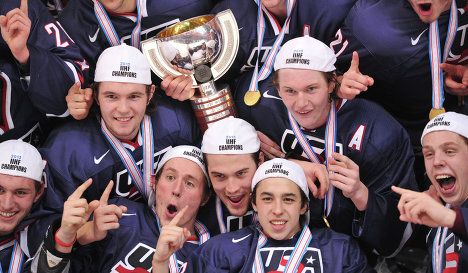 Сборная США одолела Канаду по буллитам и выиграла молодежный чемпионат мира