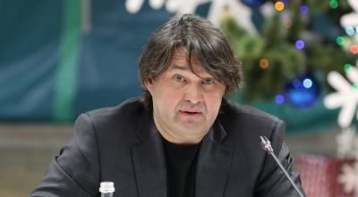 «Спартак» ждет Газизова на рабочем месте «Спартак» ждет Газизова на рабочем месте
