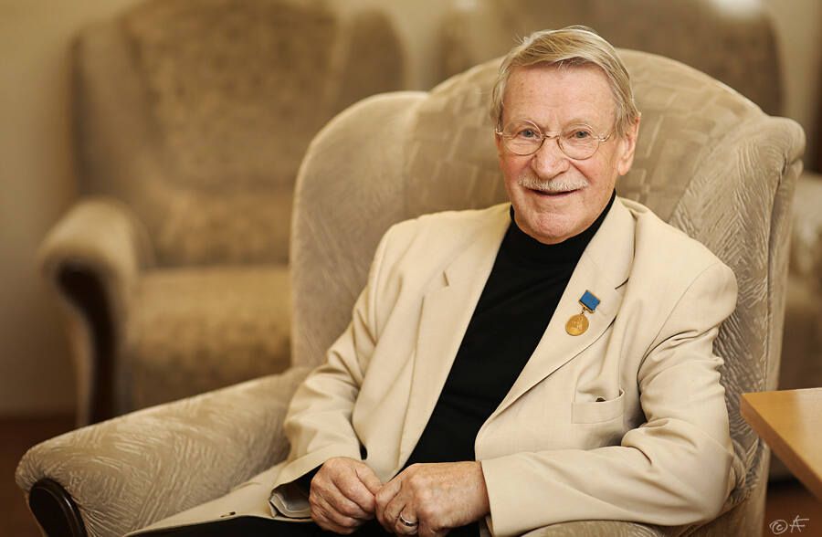 «Говорят, пиарюсь. А на кой хрен мне пиариться в 89 лет?» Иван Краско – о Немцове, COVID-19, самоизоляции, равнодушии и «Зените»