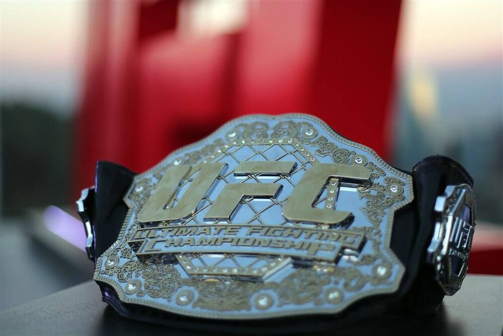 Четыре российских бойца с чемпионскими поясами: итоги года в MMA