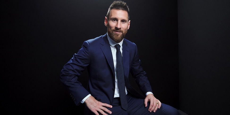 Месси стал лучшим игроком ФИФА, опередив Роналду и ван Дейка