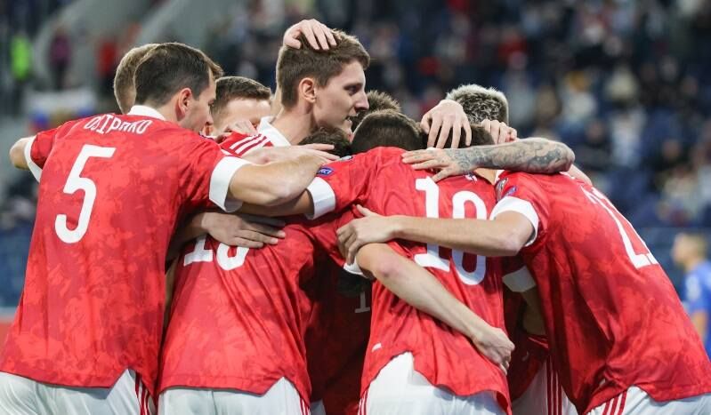 Кого вызвали в сборную России по футболу на ближайшие матчи