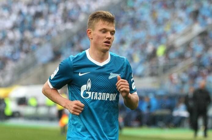 Агент Шатова: Футболисты не любят и не понимают своего тренера