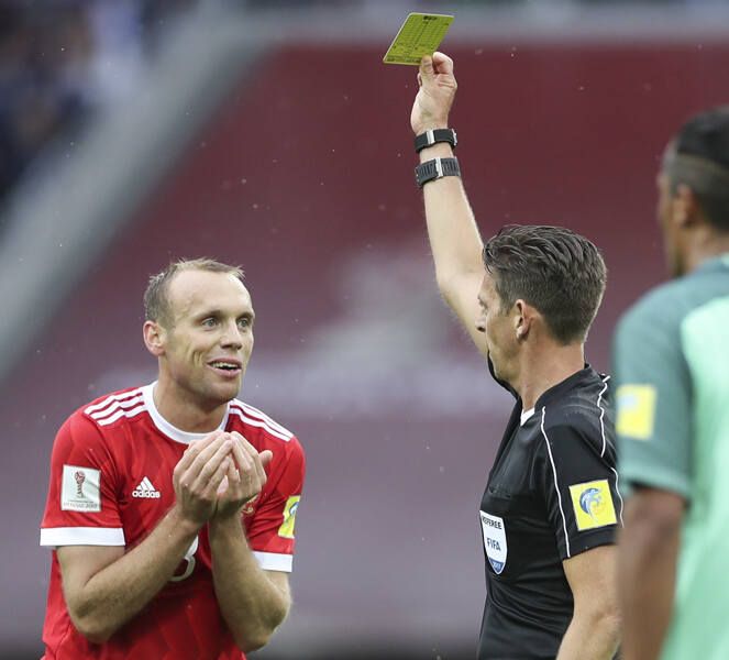 Денис Глушаков: Мы проиграли чемпионам Европы, ничего страшного не случилось