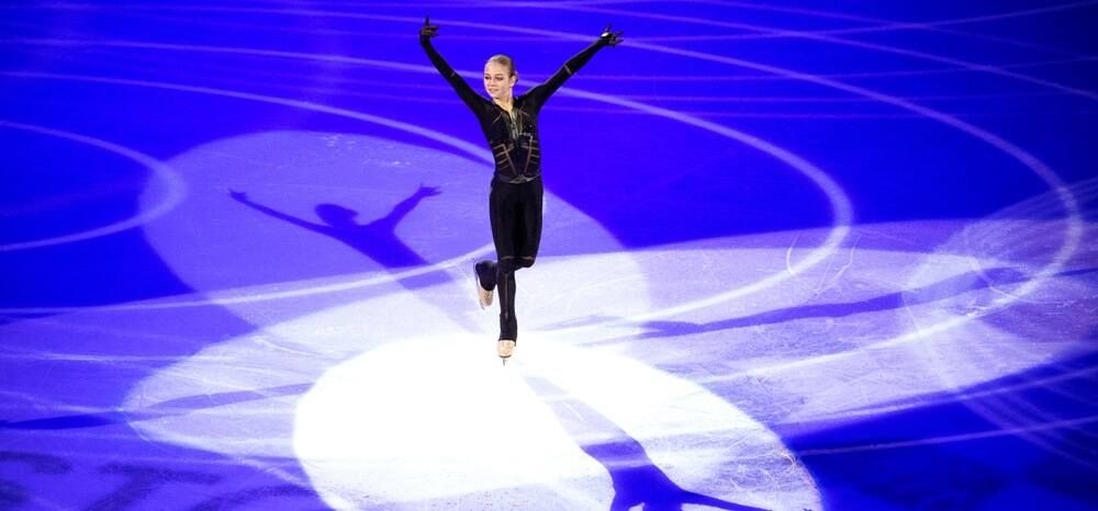 Трусова изменила цвет волос, Медведева оценила
