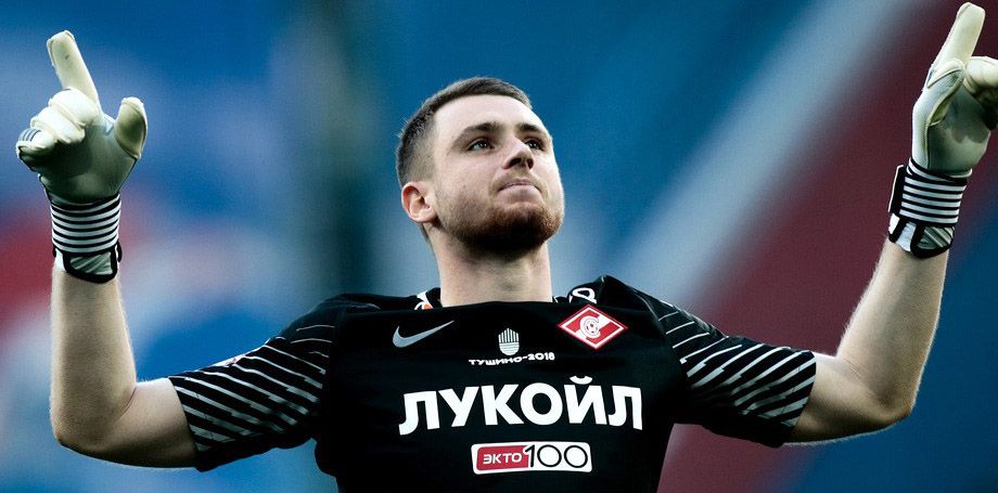 Из «Смены» — в ворота «Спартака»