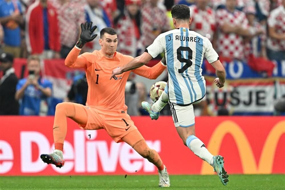 Эксперт раскритиковал назначение пенальти в полуфинале ЧМ-2022 между Аргентиной и Хорватией Эксперт раскритиковал назначение пенальти в полуфинале ЧМ-2022 между Аргентиной и Хорватией