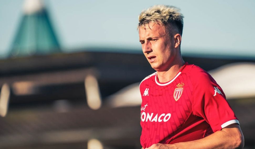 Россиянин Александр Головин впервые в текущем сезоне провел полный матч за «Монако»