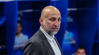 Адиев не думает об отставке из «Крыльев Советов» после разгрома от «Динамо»