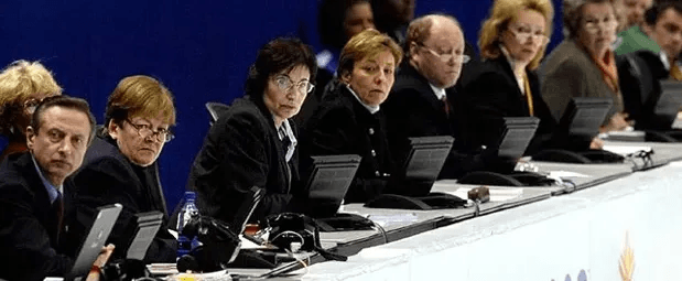 Роднина считает, что МОК пора вернуть флаг и гимн российским спортсменам