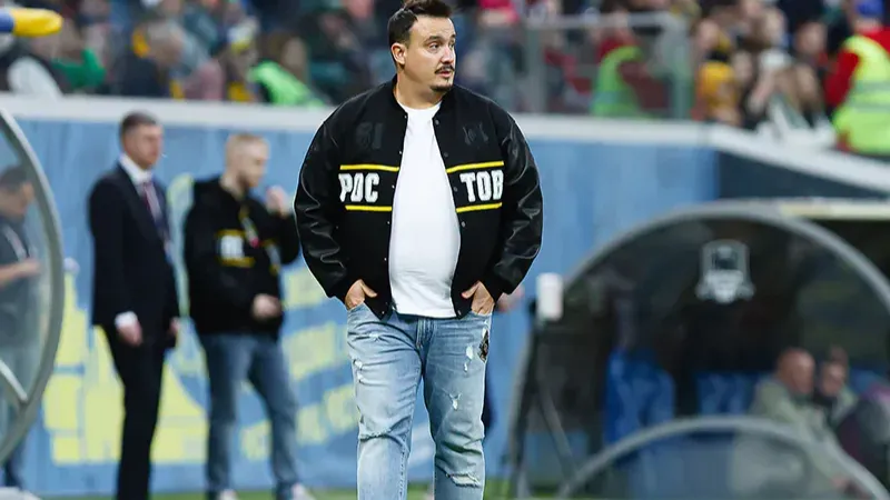 Защитник «Ростова» Мелехин заявил, что не верит в слухи об отставке Альбы