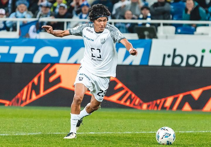 «Локомотив» заинтересован в приобретении защитника «Балтики» Бевеева