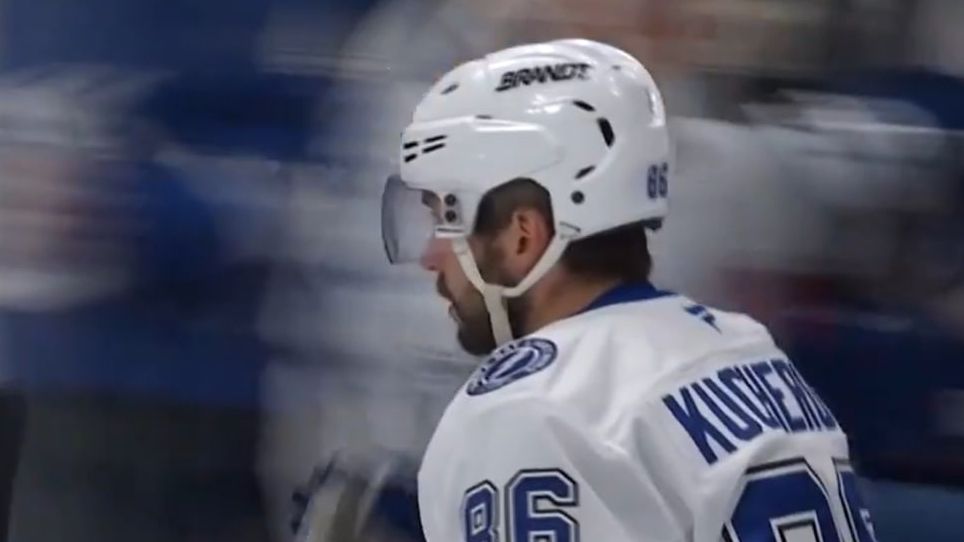 Буллит Кучерова принес «Тампе» победу в матче НХЛ с «Питтсбургом». У Малкина гол