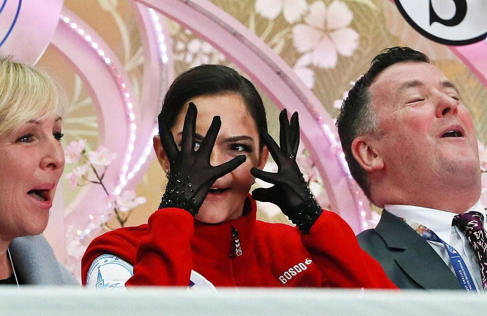 Первый канал забрал Евгению Медведеву и учениц Тутберидзе