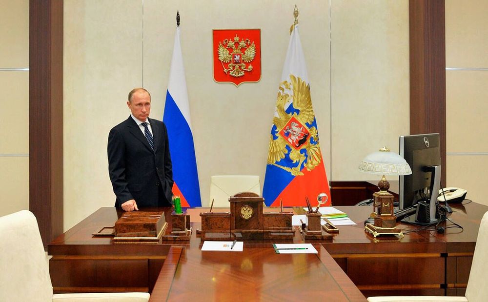 Путин перенес Парад Победы и заявил, что пик коронавируса пройден
