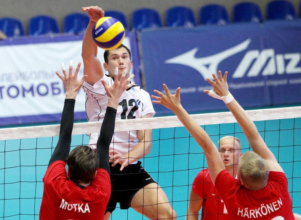 Главный тренер «Автомобилиста» Евгений Лебедев: Можно играть веками по одним правилам