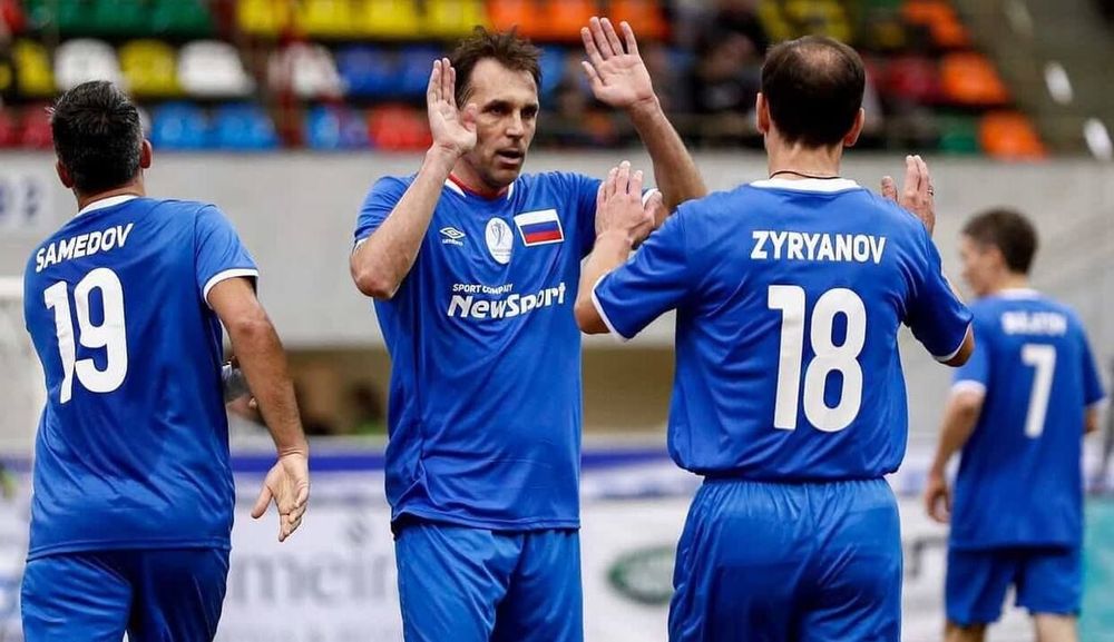 Скандал в финале Кубка Легенд закончился первым в истории поражением России