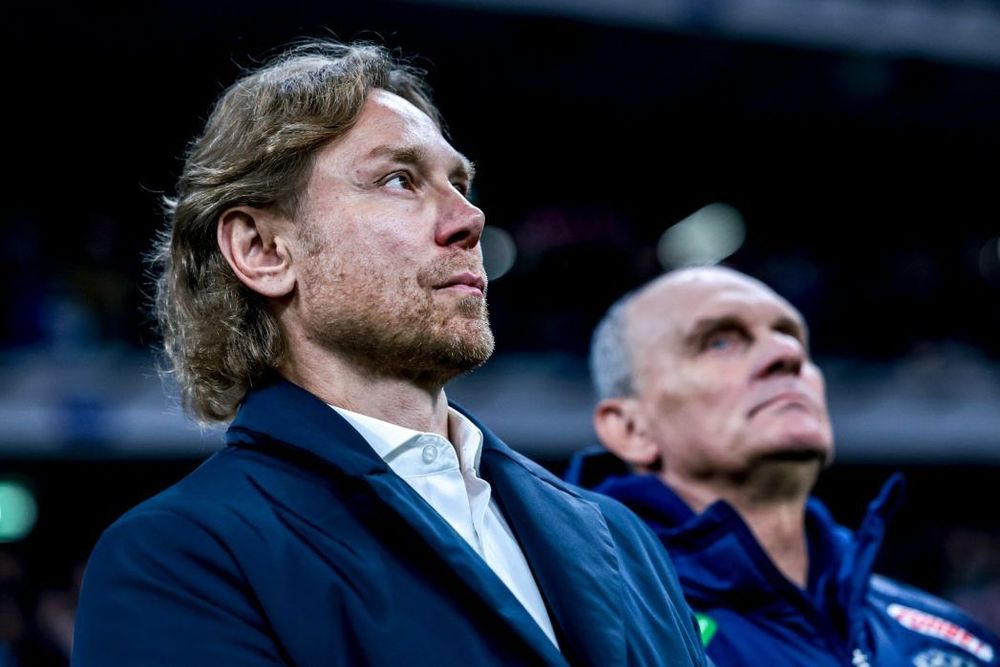 Мостовой: Сборная России – личная игрушка Карпина Мостовой: Сборная России – личная игрушка Карпина