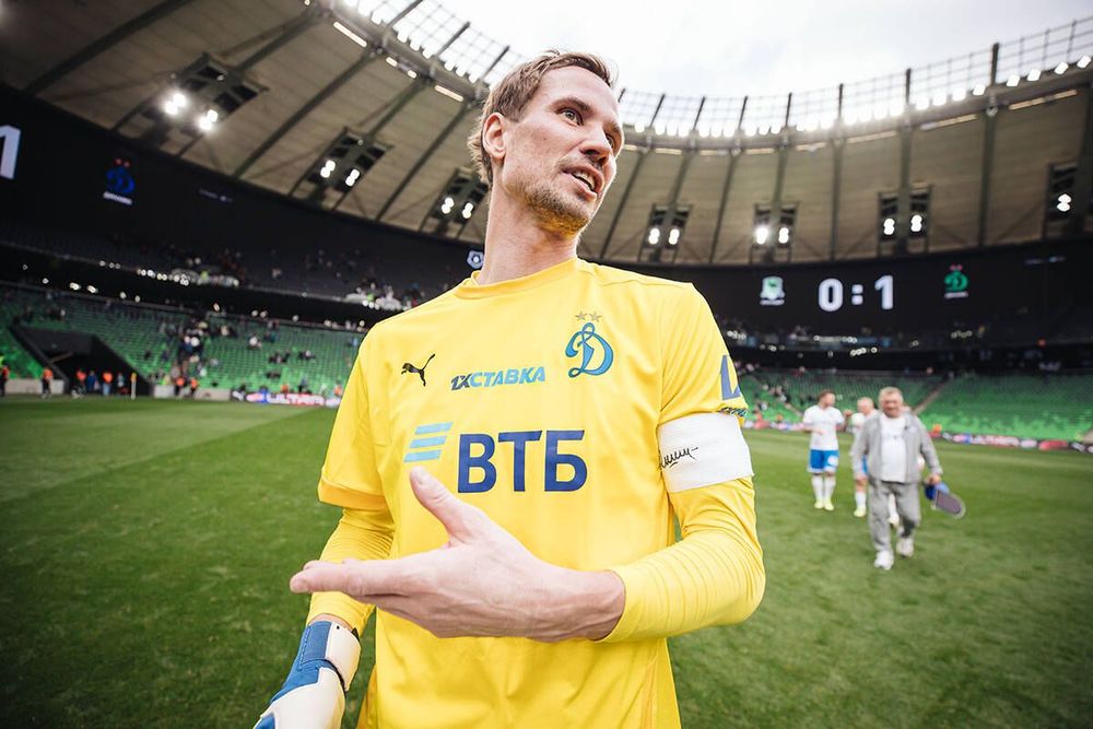 Шунин не попал в стартовый состав «Динамо» в полуфинале Кубка России Шунин не попал в стартовый состав «Динамо» в полуфинале Кубка России