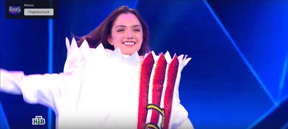 Медведева заявила, что выступит в костюме шаурмы еще раз