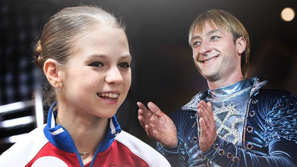 Плющенко исполнил прыжок вместе с Трусовой