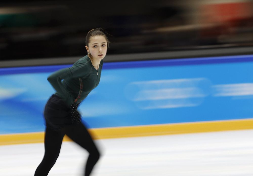 Пресс-атташе ФФККР отказалась ответить, почему Валиева проигнорировала журналистов после тренировки Пресс-атташе ФФККР отказалась ответить, почему Валиева проигнорировала журналистов после тренировки