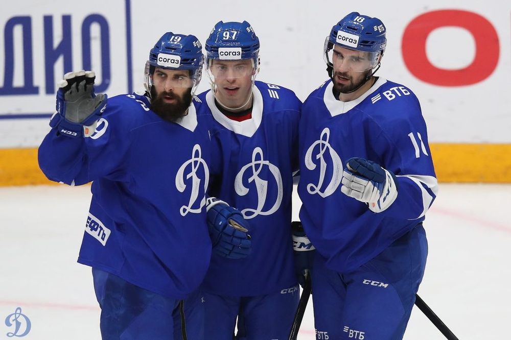 В «Динамо» заявили о планах бороться за Кубок Гагарина в новом сезоне КХЛ В «Динамо» заявили о планах бороться за Кубок Гагарина в новом сезоне КХЛ