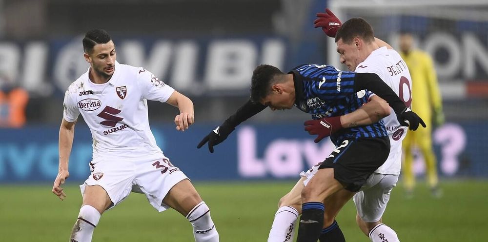 «Аталанта» упустила победу в матче с «Торино», Миранчуку помешала штанга