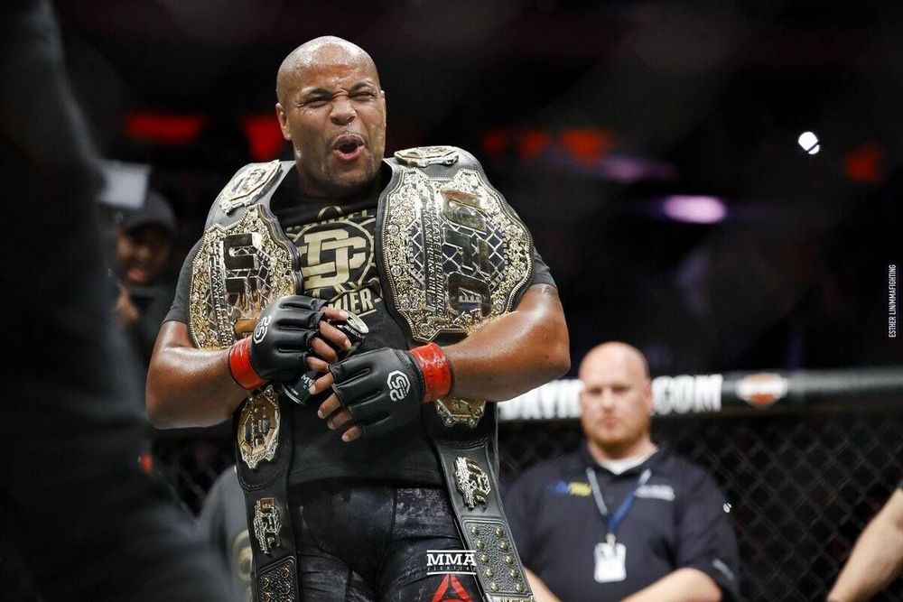 Друг Хабиба Нурмагомедова отказался от пояса чемпиона UFC
